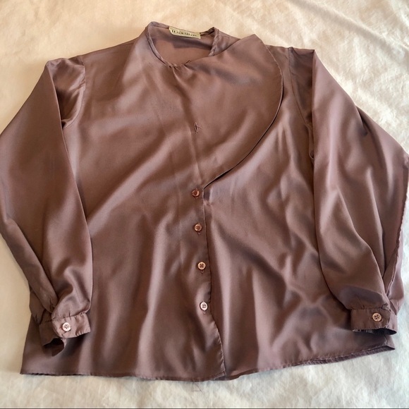 1970s Lilac Ruffle Blouse: Vintage Silky Career Top, size Medium - Picture 14 of 16